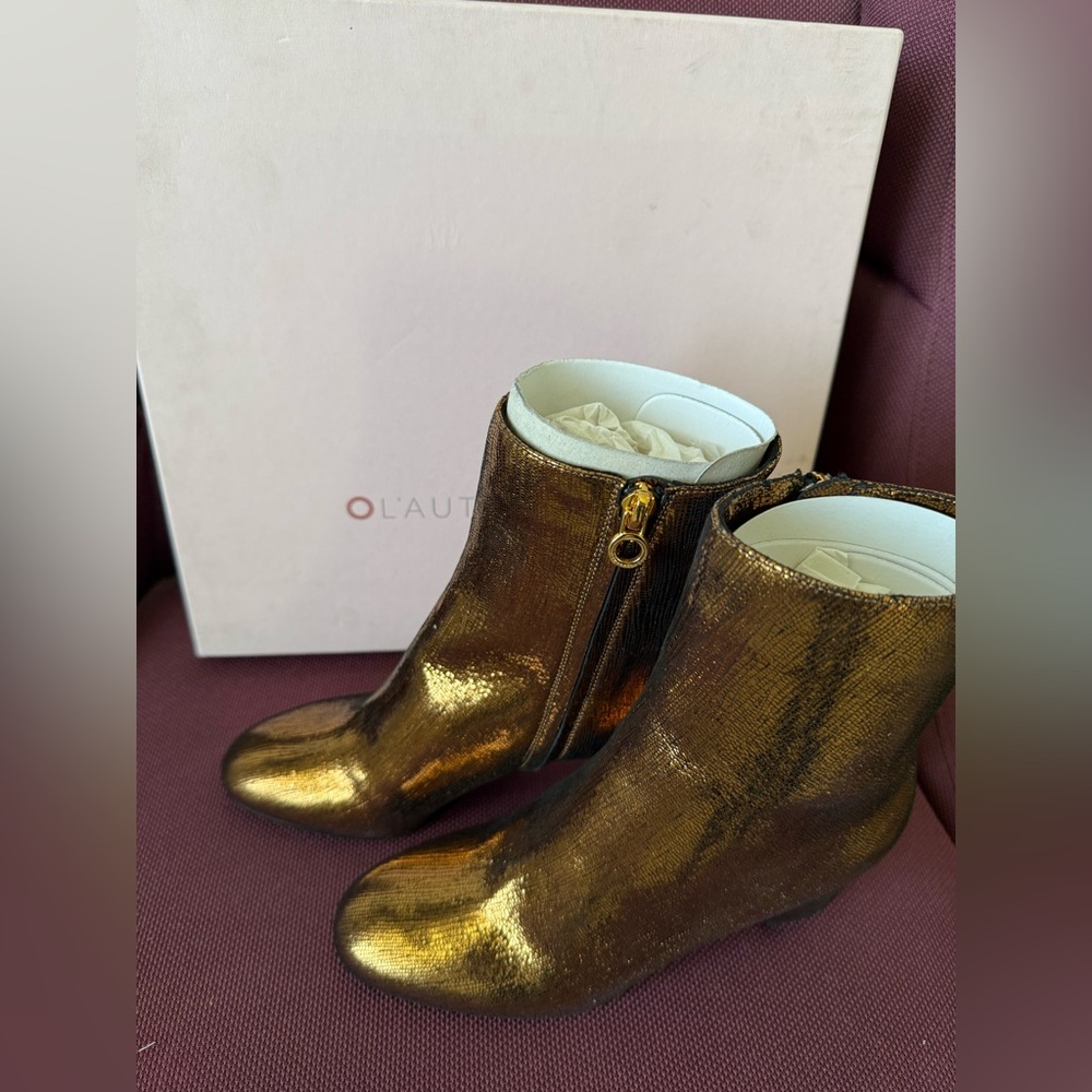 L AUTRECHOSE Metallic Gold Ankle Boots EU35